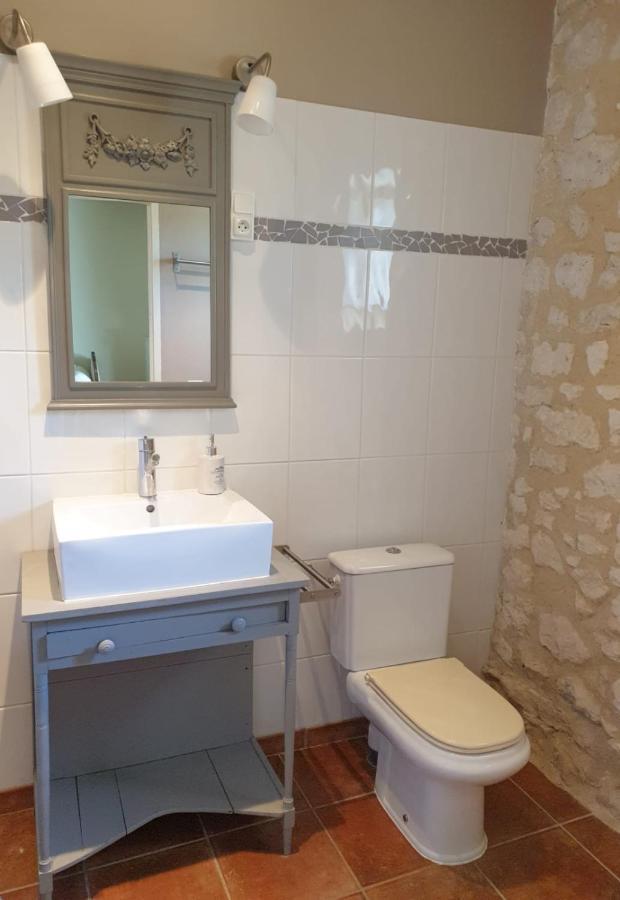 Chambre D'Hote "La Pierre" Domaine De Fonpeyroune Conne-de-Labarde エクステリア 写真